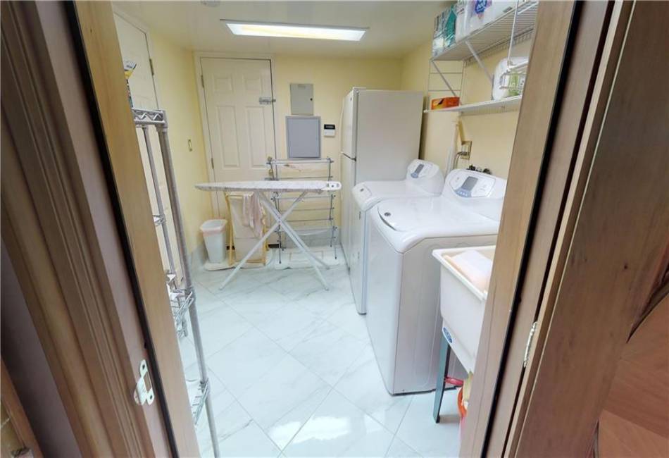 1068 82nd Street, Brooklyn, New York 11228, 3 Bedrooms Bedrooms, ,3 BathroomsBathrooms,Residential,For Sale,82nd,489630