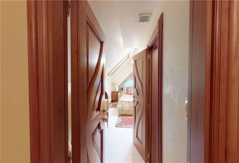 1068 82nd Street, Brooklyn, New York 11228, 3 Bedrooms Bedrooms, ,3 BathroomsBathrooms,Residential,For Sale,82nd,489630