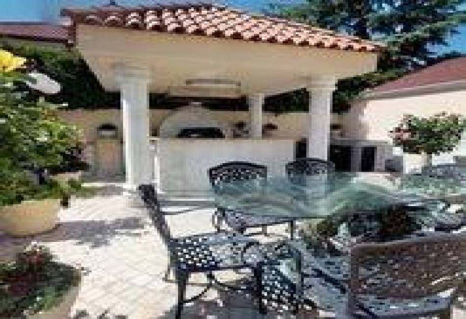 1068 82nd Street, Brooklyn, New York 11228, 3 Bedrooms Bedrooms, ,3 BathroomsBathrooms,Residential,For Sale,82nd,489630