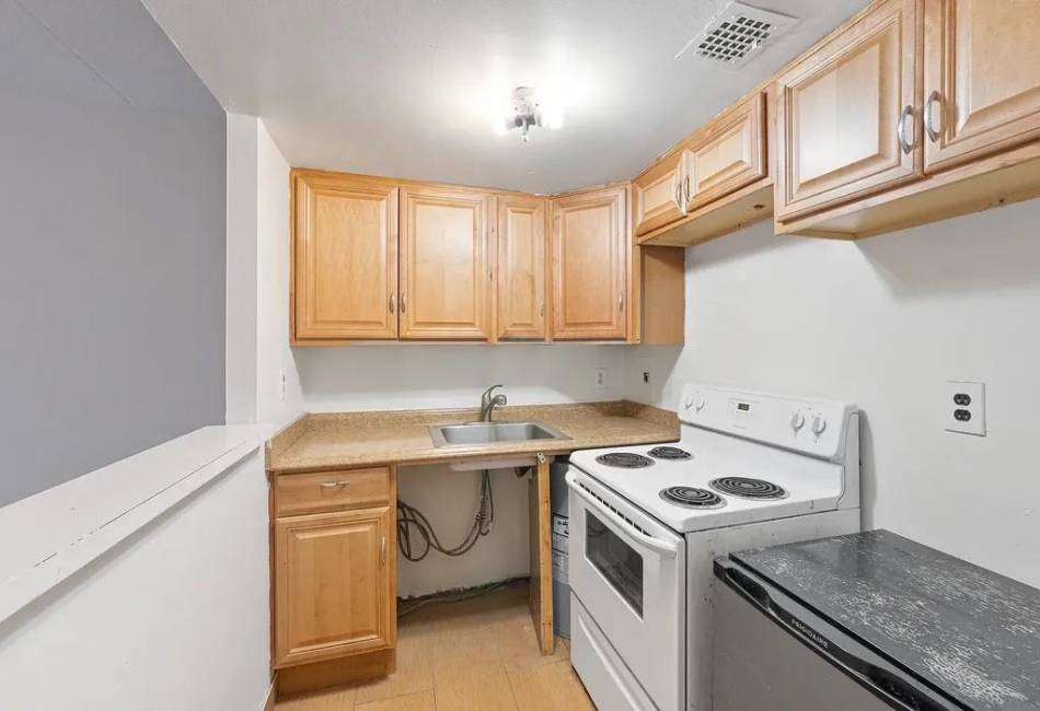9995 Shore Road, Brooklyn, New York 11209, 1 Bedroom Bedrooms, ,1 BathroomBathrooms,Residential,For Sale,Shore,489635