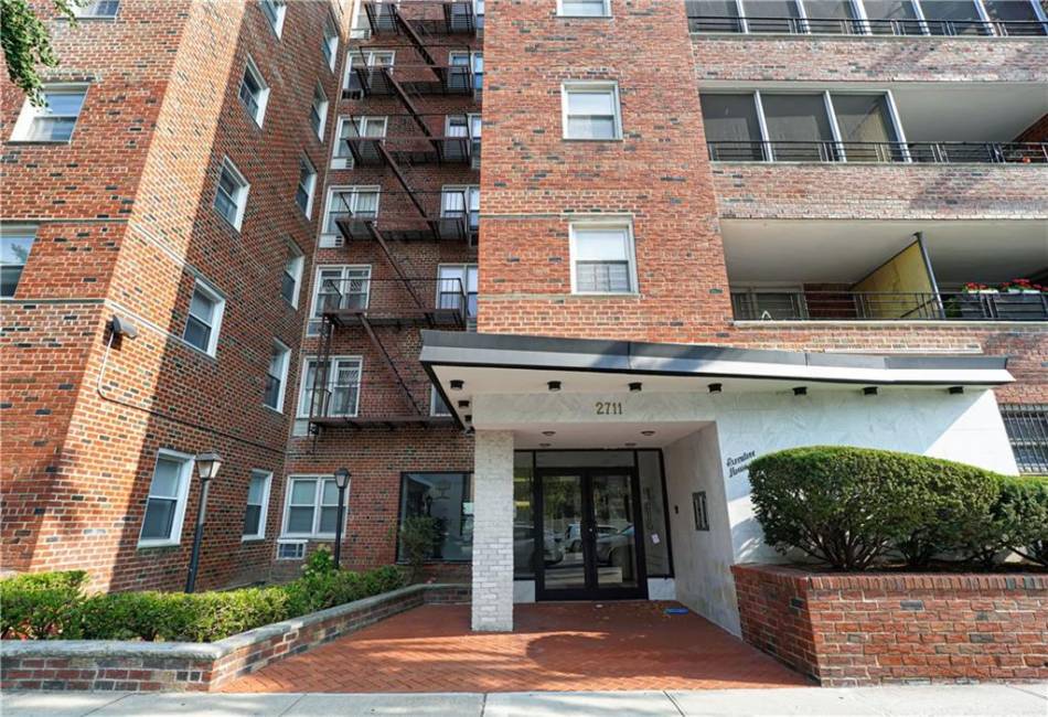 2711 Avenue X, Brooklyn, New York 11235, 1 Bedroom Bedrooms, ,1 BathroomBathrooms,Residential,For Sale,Avenue X,489640