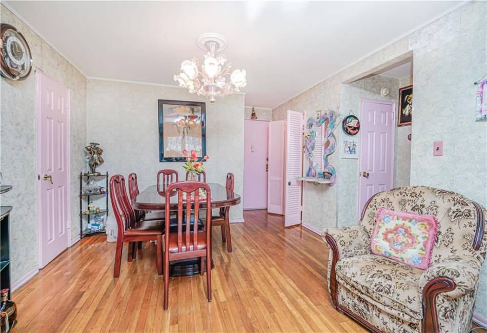 2711 Avenue X, Brooklyn, New York 11235, 1 Bedroom Bedrooms, ,1 BathroomBathrooms,Residential,For Sale,Avenue X,489640