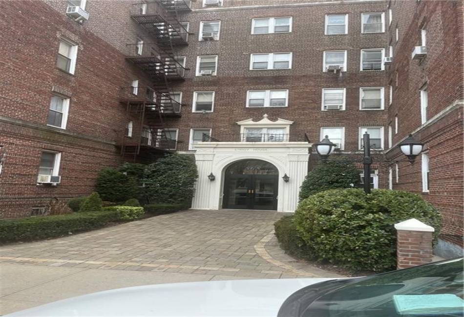 868 7th Street, Brooklyn, New York 11230, ,1 BathroomBathrooms,Residential,For Sale,7th,489642