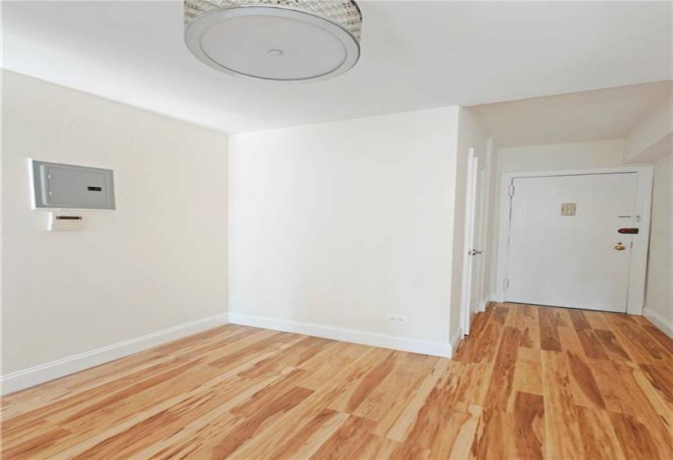 105 Ashland Place, Brooklyn, New York 11201, 1 Bedroom Bedrooms, ,1 BathroomBathrooms,Residential,For Sale,Ashland,489648