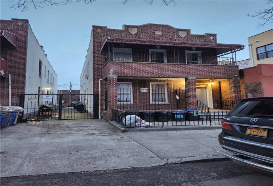 2181 Strauss Street, Brooklyn, New York 11212, 2 Bedrooms Bedrooms, ,1 BathroomBathrooms,Rental,For Sale,Strauss,489652