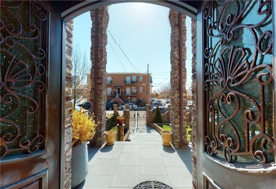 7422 14th Avenue, Brooklyn, New York 11228, 4 Bedrooms Bedrooms, ,5 BathroomsBathrooms,Residential,For Sale,14th,489662