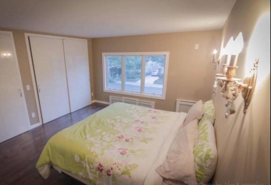 3224 Avenue L, Brooklyn, New York 11210, 4 Bedrooms Bedrooms, ,4 BathroomsBathrooms,Residential,For Sale,Avenue L,489672