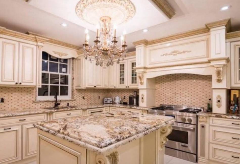3224 Avenue L, Brooklyn, New York 11210, 4 Bedrooms Bedrooms, ,4 BathroomsBathrooms,Residential,For Sale,Avenue L,489672