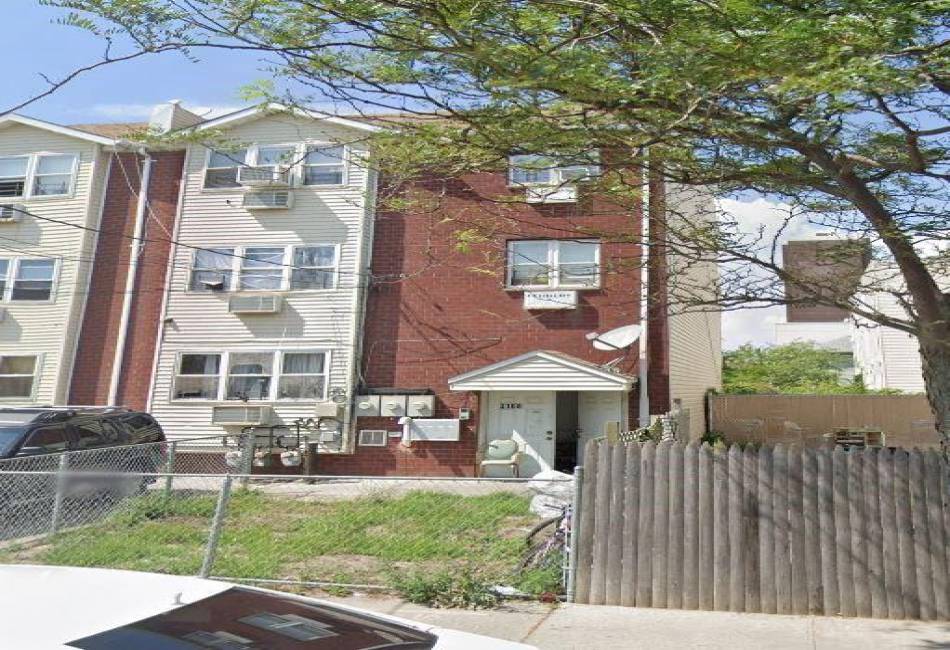 31-08 Seagrit Avenue, Far Rockaway, New York 11691, 8 Bedrooms Bedrooms, ,Residential,For Sale,Seagrit,489675