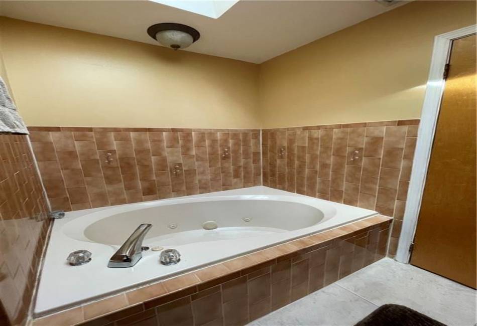 166 McBaine Avenue, Staten Island, New York 10309, ,5 BathroomsBathrooms,Residential,For Sale,McBaine,489676