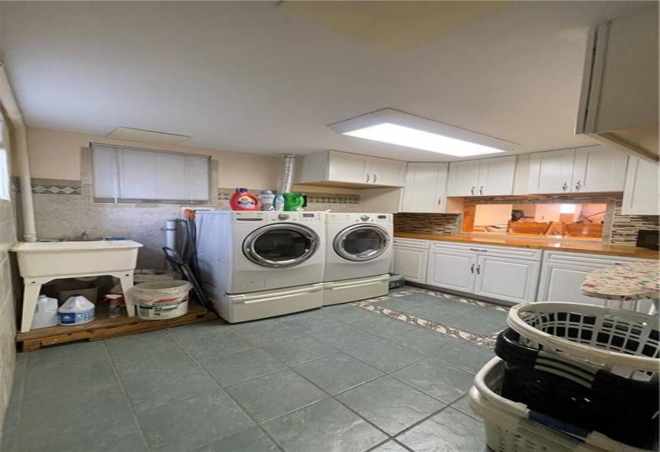 166 McBaine Avenue, Staten Island, New York 10309, ,5 BathroomsBathrooms,Residential,For Sale,McBaine,489676
