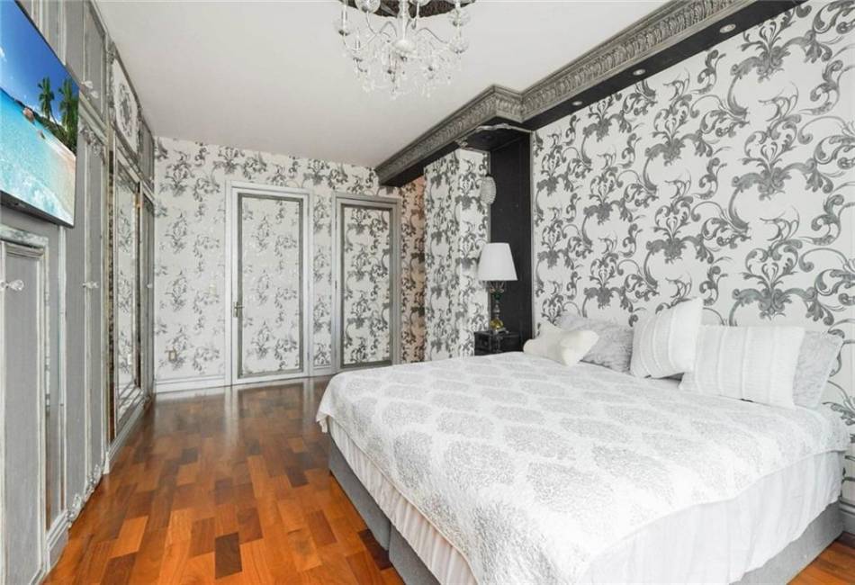 384 Neptune Avenue, Brooklyn, New York 11235, 4 Bedrooms Bedrooms, ,2 BathroomsBathrooms,Residential,For Sale,Neptune,489677