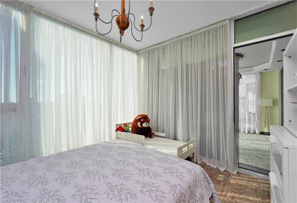 384 Neptune Avenue, Brooklyn, New York 11235, 4 Bedrooms Bedrooms, ,2 BathroomsBathrooms,Residential,For Sale,Neptune,489677