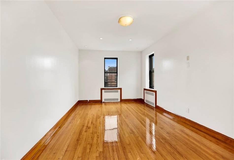 260 Ocean Parkway, Brooklyn, New York 11218, 1 Bedroom Bedrooms, ,1 BathroomBathrooms,Residential,For Sale,Ocean,489680