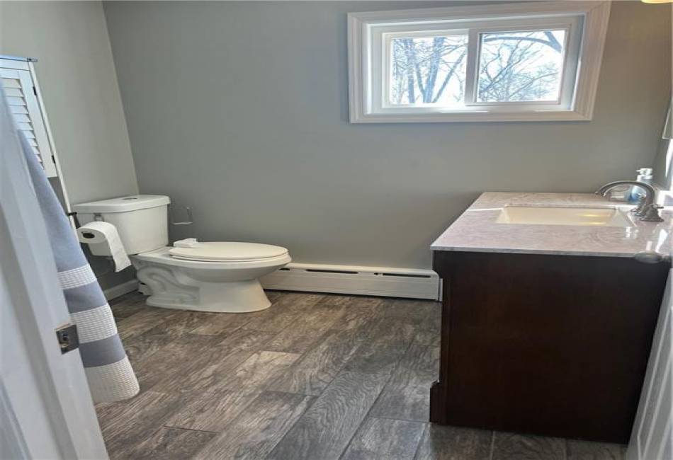 2 Fairview Avenue, Staten Island, New York 10314, 2 Bedrooms Bedrooms, ,2 BathroomsBathrooms,Residential,For Sale,Fairview,489683