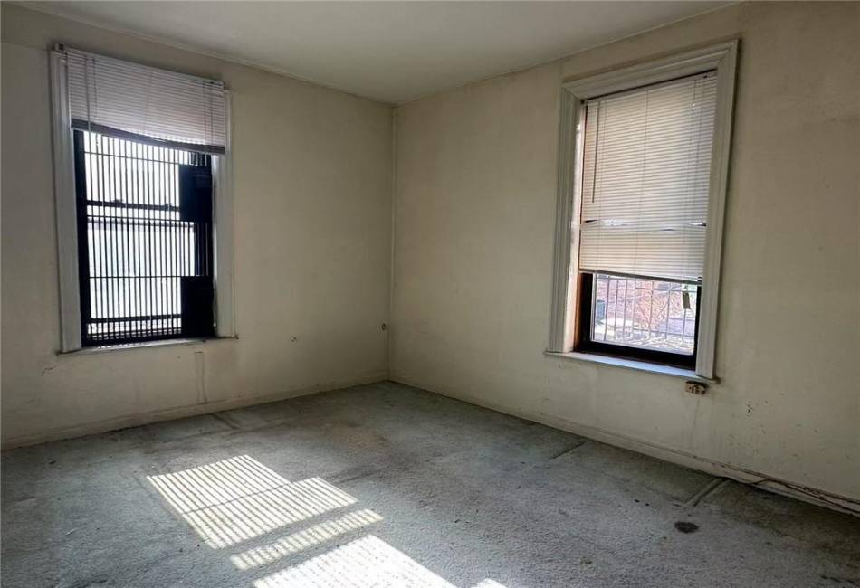 730 57th Street, Brooklyn, New York 11220, 1 Bedroom Bedrooms, ,1 BathroomBathrooms,Residential,For Sale,57th,489690