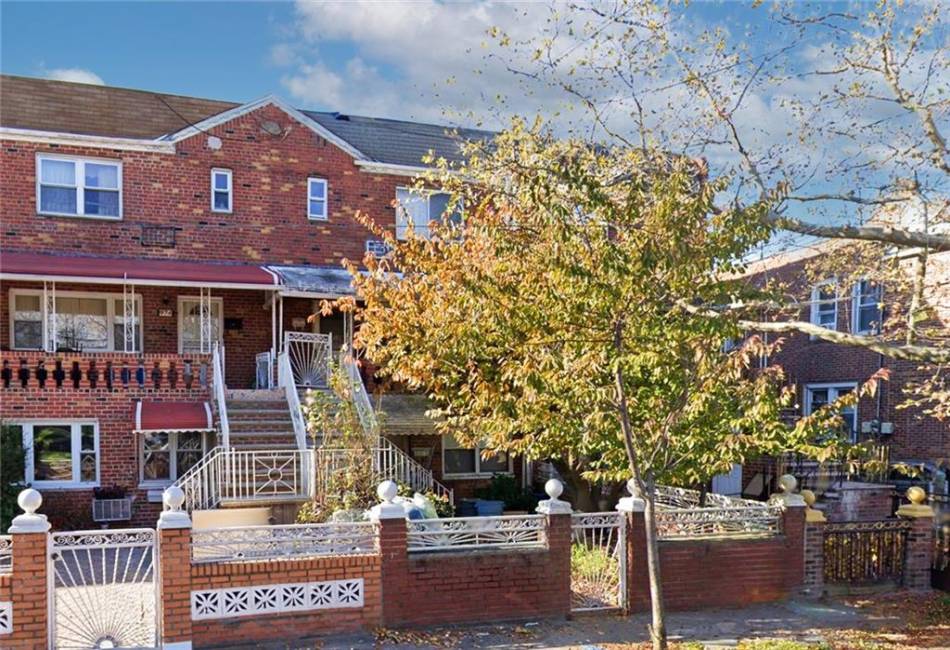 970 89th Street, Brooklyn, New York 11236, 5 Bedrooms Bedrooms, ,Residential,For Sale,89th,489692