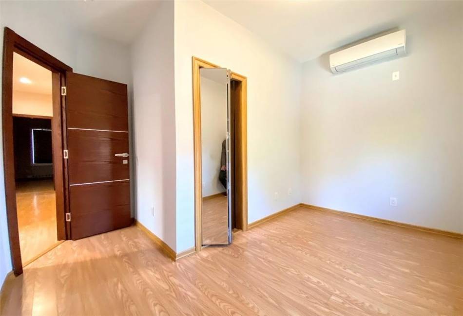 1768 5th Street, Brooklyn, New York 11223, 4 Bedrooms Bedrooms, ,3.5 BathroomsBathrooms,Residential,For Sale,5th,489695