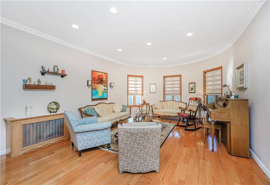 1265 86th Street, Brooklyn, New York 11228, 4 Bedrooms Bedrooms, ,5 BathroomsBathrooms,Residential,For Sale,86th,489413