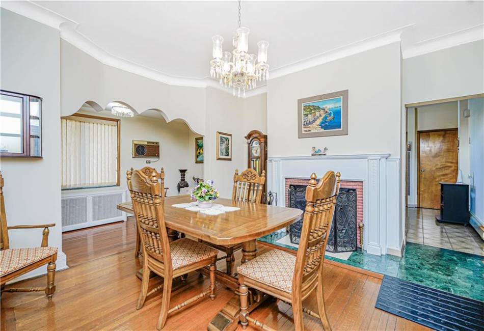 1265 86th Street, Brooklyn, New York 11228, 4 Bedrooms Bedrooms, ,5 BathroomsBathrooms,Residential,For Sale,86th,489413