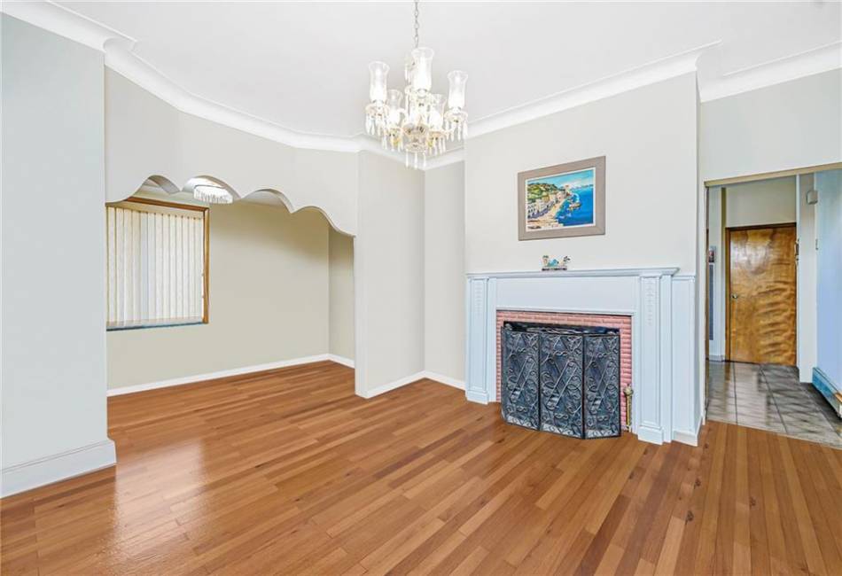 1265 86th Street, Brooklyn, New York 11228, 4 Bedrooms Bedrooms, ,5 BathroomsBathrooms,Residential,For Sale,86th,489413