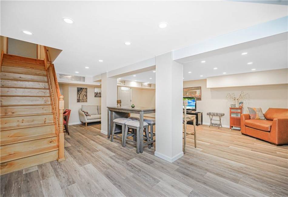 1265 86th Street, Brooklyn, New York 11228, 4 Bedrooms Bedrooms, ,5 BathroomsBathrooms,Residential,For Sale,86th,489413