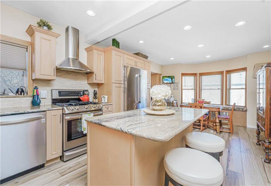 1265 86th Street, Brooklyn, New York 11228, 4 Bedrooms Bedrooms, ,5 BathroomsBathrooms,Residential,For Sale,86th,489413