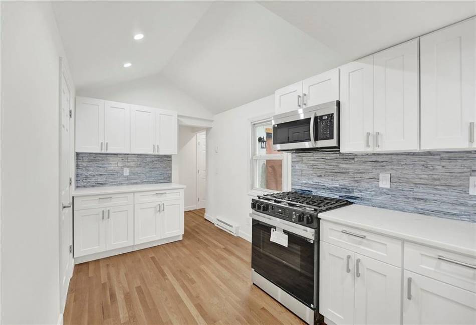 2823 Ford Street, Brooklyn, New York 11235, 3 Bedrooms Bedrooms, ,2 BathroomsBathrooms,Rental,For Sale,Ford,489580
