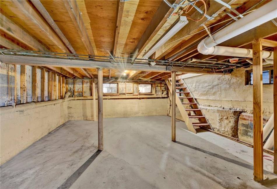 2823 Ford Street, Brooklyn, New York 11235, 3 Bedrooms Bedrooms, ,2 BathroomsBathrooms,Rental,For Sale,Ford,489580