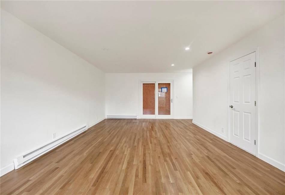 2823 Ford Street, Brooklyn, New York 11235, 3 Bedrooms Bedrooms, ,2 BathroomsBathrooms,Rental,For Sale,Ford,489580