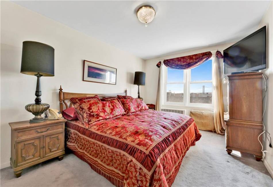 131 74th Street, Brooklyn, New York 11209, 2 Bedrooms Bedrooms, ,1.5 BathroomsBathrooms,Residential,For Sale,74th,489612