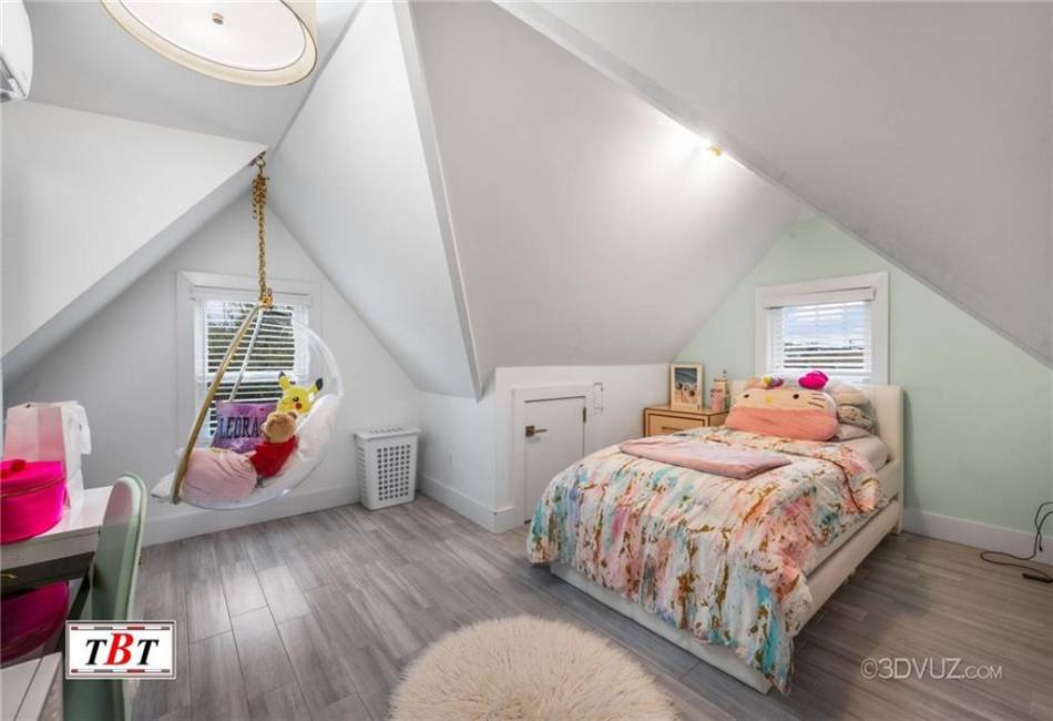 1630 Kimball Street, Brooklyn, New York 11234, 6 Bedrooms Bedrooms, ,5 BathroomsBathrooms,Residential,For Sale,Kimball,489681
