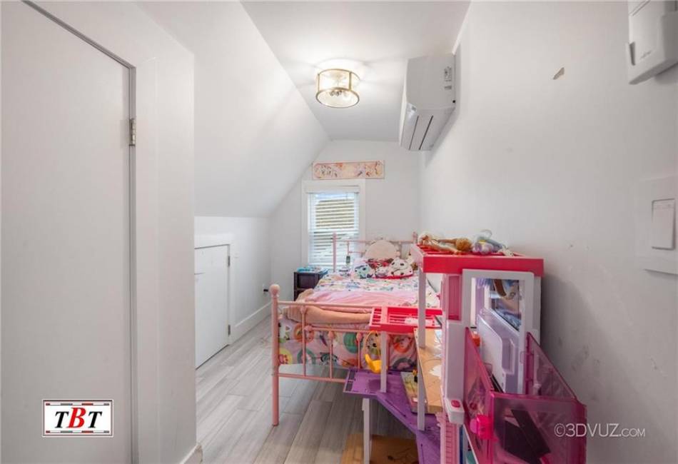 1630 Kimball Street, Brooklyn, New York 11234, 6 Bedrooms Bedrooms, ,5 BathroomsBathrooms,Residential,For Sale,Kimball,489681