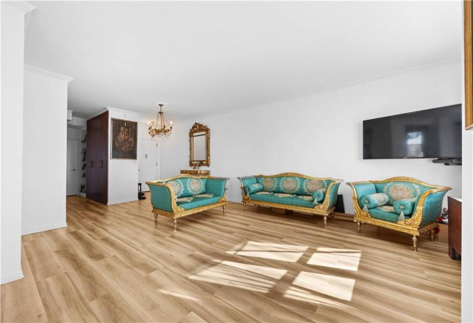 60 Oceana Drive, Brooklyn, New York 11235, 2 Bedrooms Bedrooms, ,2 BathroomsBathrooms,Residential,For Sale,Oceana,489708