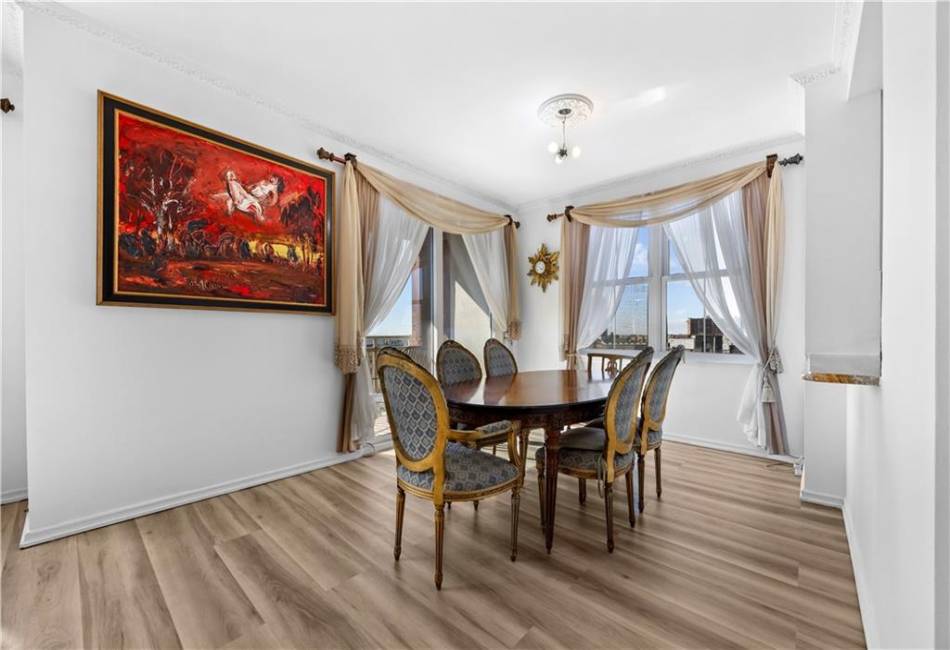 60 Oceana Drive, Brooklyn, New York 11235, 2 Bedrooms Bedrooms, ,2 BathroomsBathrooms,Residential,For Sale,Oceana,489708
