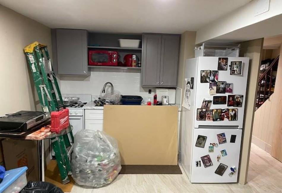 2195 Linden Boulevard, Brooklyn, New York 11207, 3 Bedrooms Bedrooms, ,3 BathroomsBathrooms,Residential,For Sale,Linden,489711