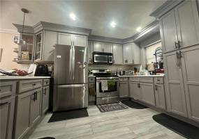 2195 Linden Boulevard, Brooklyn, New York 11207, 3 Bedrooms Bedrooms, ,3 BathroomsBathrooms,Residential,For Sale,Linden,489711
