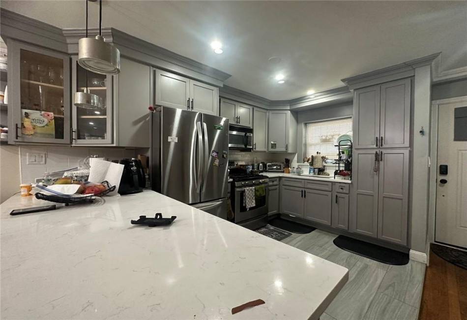 2195 Linden Boulevard, Brooklyn, New York 11207, 3 Bedrooms Bedrooms, ,3 BathroomsBathrooms,Residential,For Sale,Linden,489711