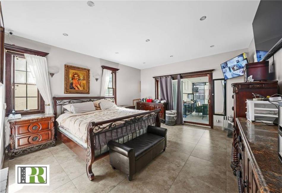 1874 27th Street, Brooklyn, New York 11229, 10 Bedrooms Bedrooms, ,6 BathroomsBathrooms,Residential,For Sale,27th,489450