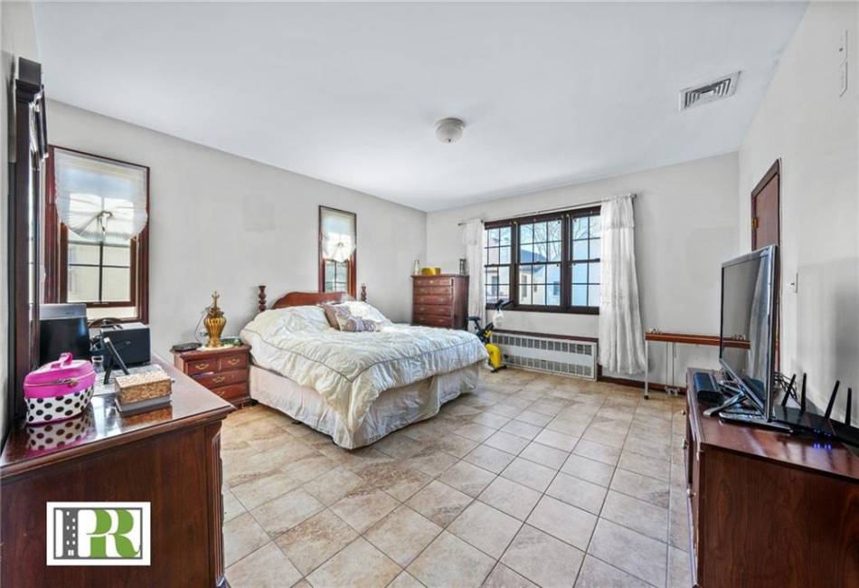 1874 27th Street, Brooklyn, New York 11229, 10 Bedrooms Bedrooms, ,6 BathroomsBathrooms,Residential,For Sale,27th,489450