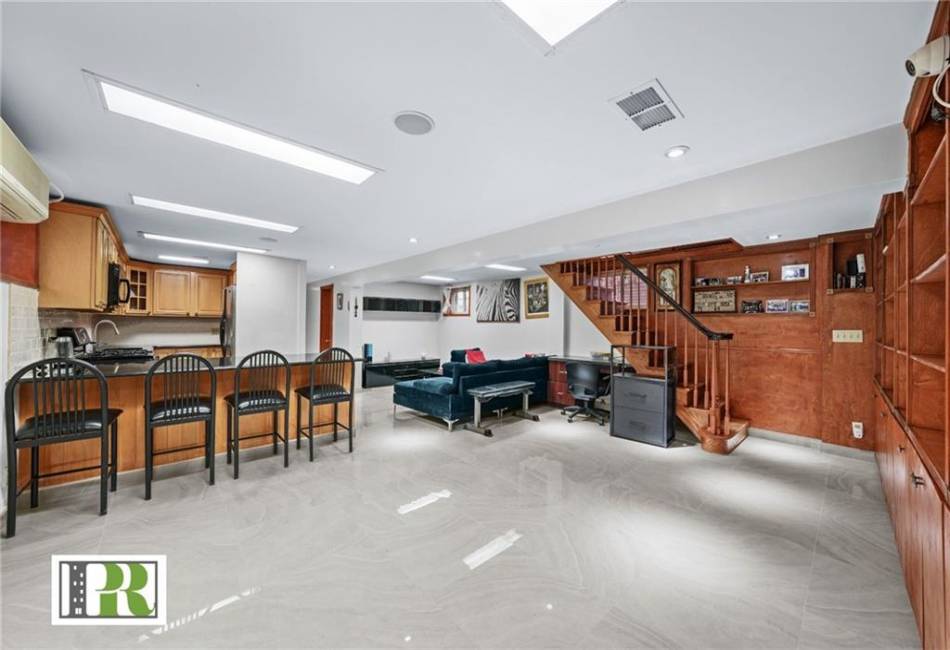 1874 27th Street, Brooklyn, New York 11229, 10 Bedrooms Bedrooms, ,6 BathroomsBathrooms,Residential,For Sale,27th,489450
