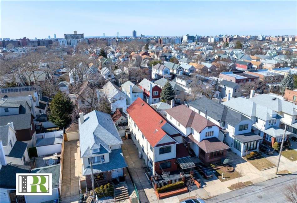 1874 27th Street, Brooklyn, New York 11229, 10 Bedrooms Bedrooms, ,6 BathroomsBathrooms,Residential,For Sale,27th,489450