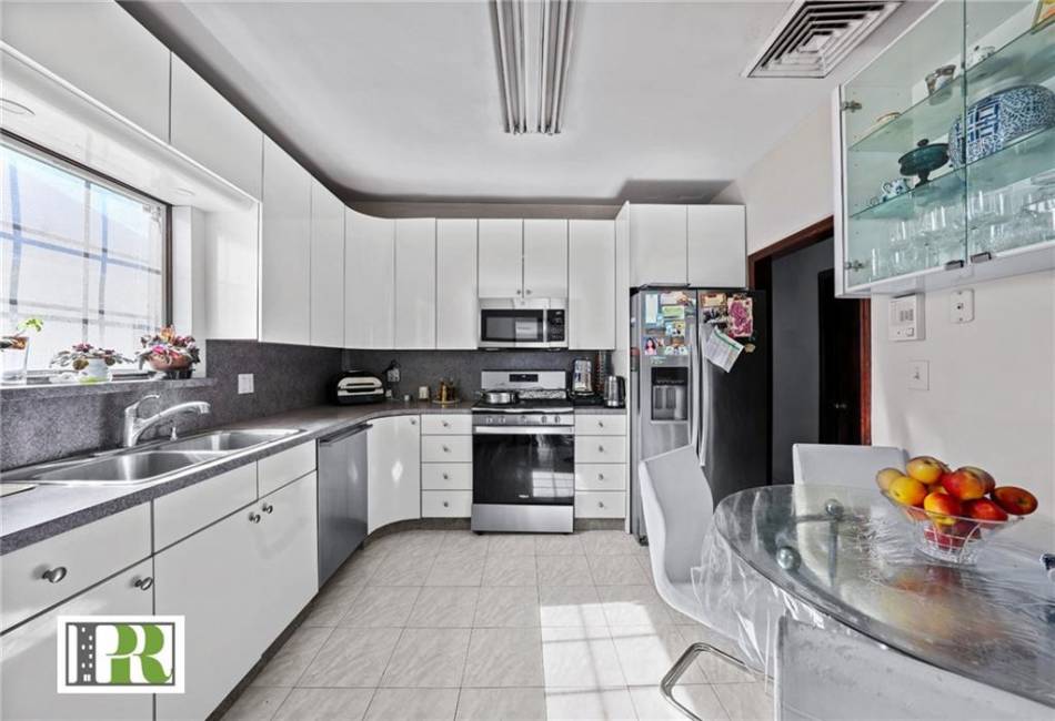 1874 27th Street, Brooklyn, New York 11229, 10 Bedrooms Bedrooms, ,6 BathroomsBathrooms,Residential,For Sale,27th,489450