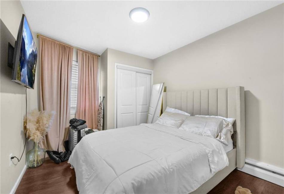 1641 Canarsie Road, Brooklyn, New York 11236, 6 Bedrooms Bedrooms, ,Residential,For Sale,Canarsie,489671