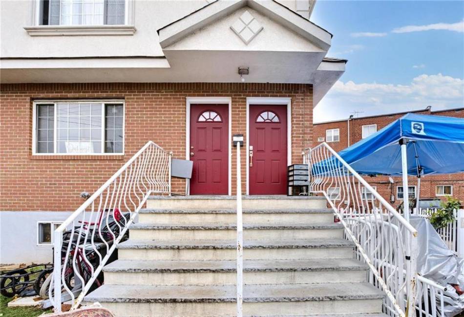 1641 Canarsie Road, Brooklyn, New York 11236, 6 Bedrooms Bedrooms, ,Residential,For Sale,Canarsie,489671