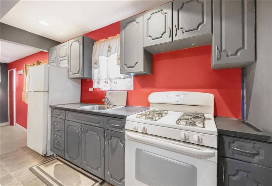 1641 Canarsie Road, Brooklyn, New York 11236, 6 Bedrooms Bedrooms, ,Residential,For Sale,Canarsie,489671