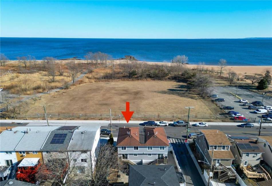 165 Cedar Grove Avenue, Staten Island, New York 10306, 3 Bedrooms Bedrooms, ,2 BathroomsBathrooms,Residential,For Sale,Cedar Grove,489699