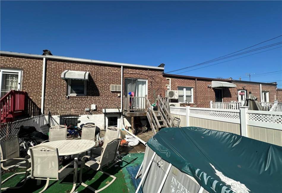 68-10 60th Drive, Queens, New York 11378, 3 Bedrooms Bedrooms, ,1.75 BathroomsBathrooms,Residential,For Sale,60th,489725