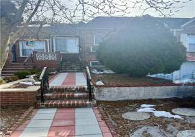 68-10 60th Drive, Queens, New York 11378, 3 Bedrooms Bedrooms, ,1.75 BathroomsBathrooms,Residential,For Sale,60th,489725