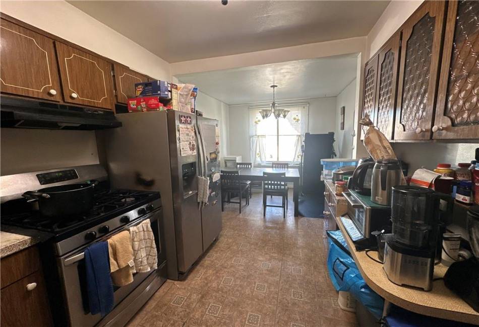 68-10 60th Drive, Queens, New York 11378, 3 Bedrooms Bedrooms, ,1.75 BathroomsBathrooms,Residential,For Sale,60th,489725